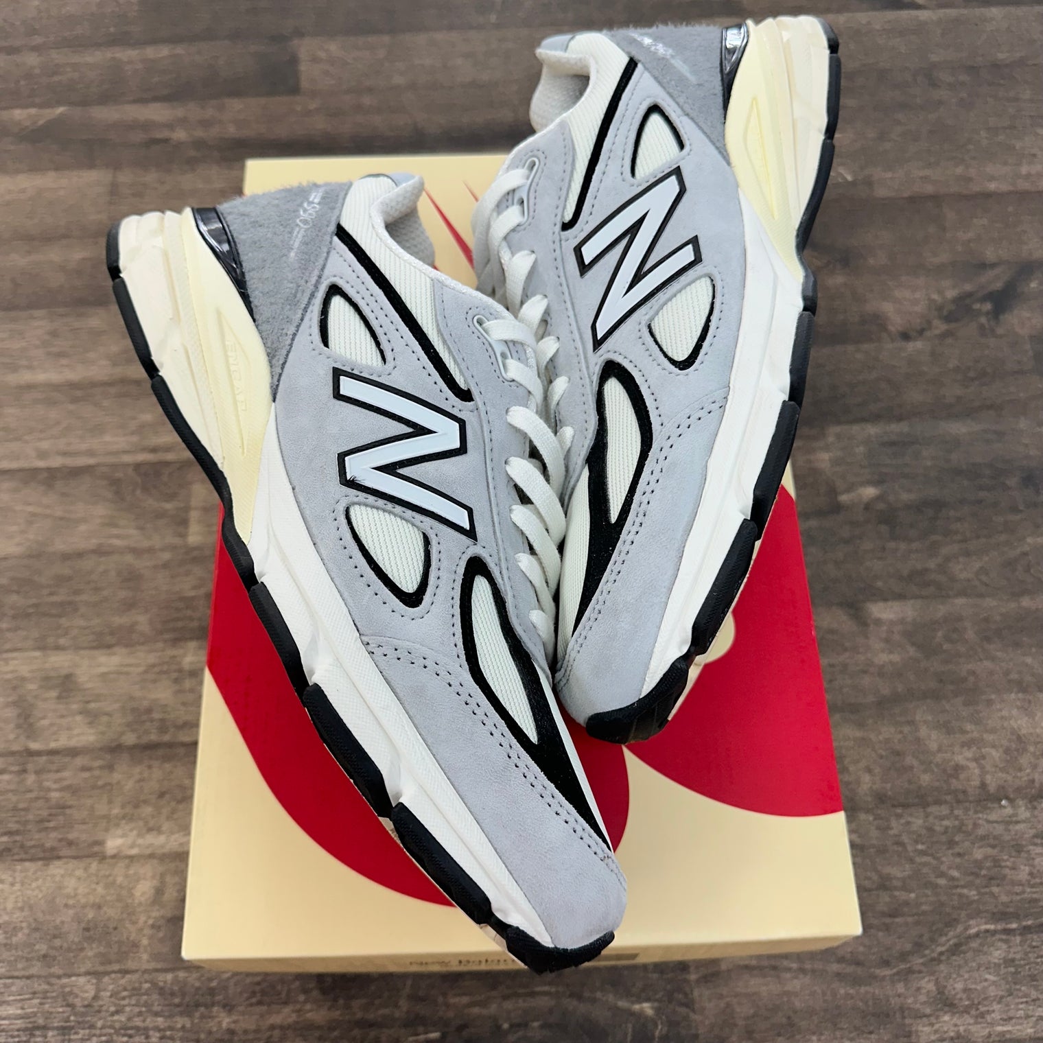 Black Cream Teddy Santis New Balance 990V4 (Lightly Worn)