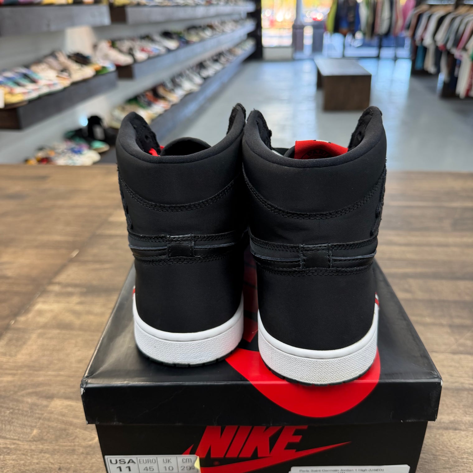 Paris Saint Germain Jordan 1 High (USED)