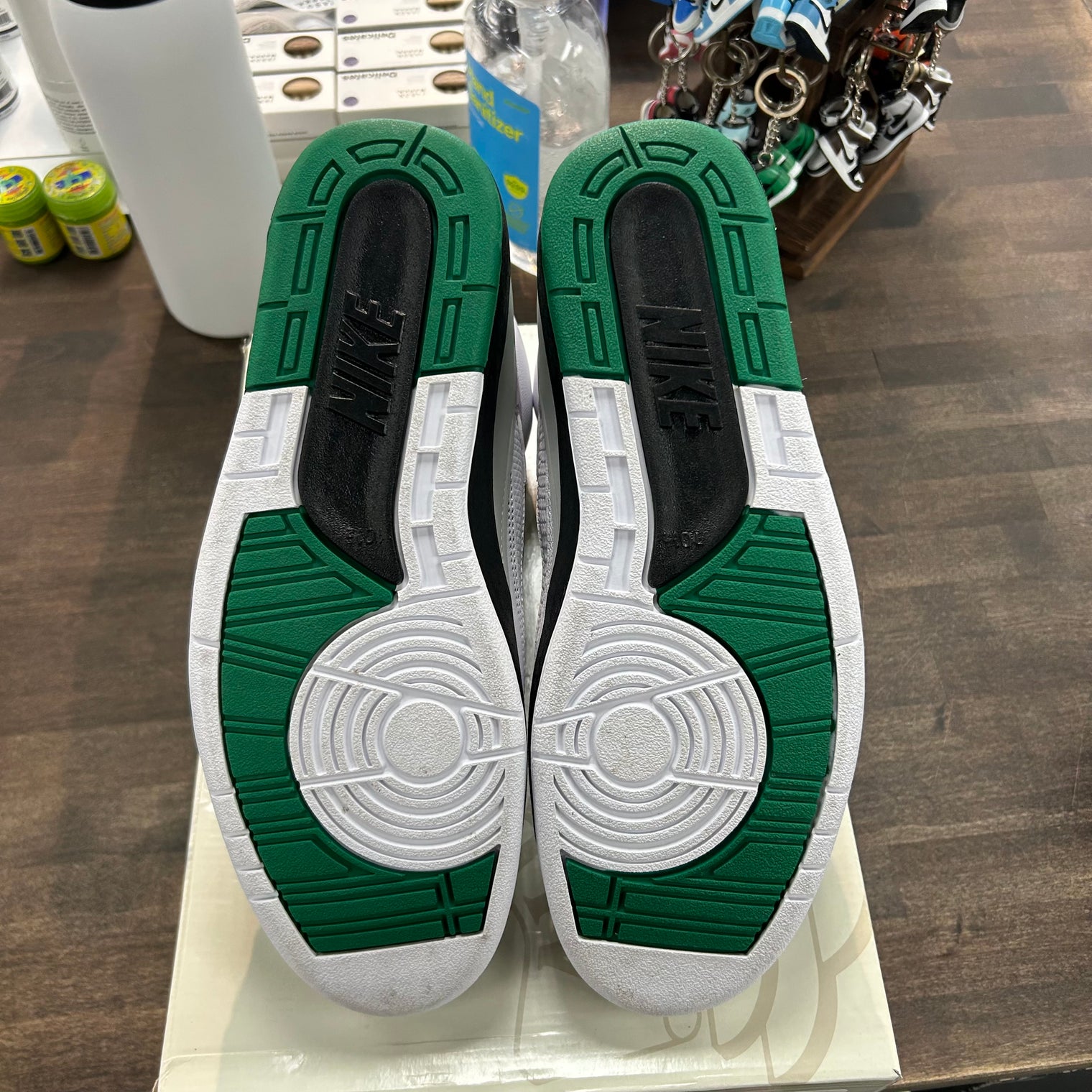 H-Wings Jordan 2 Retro (USED)