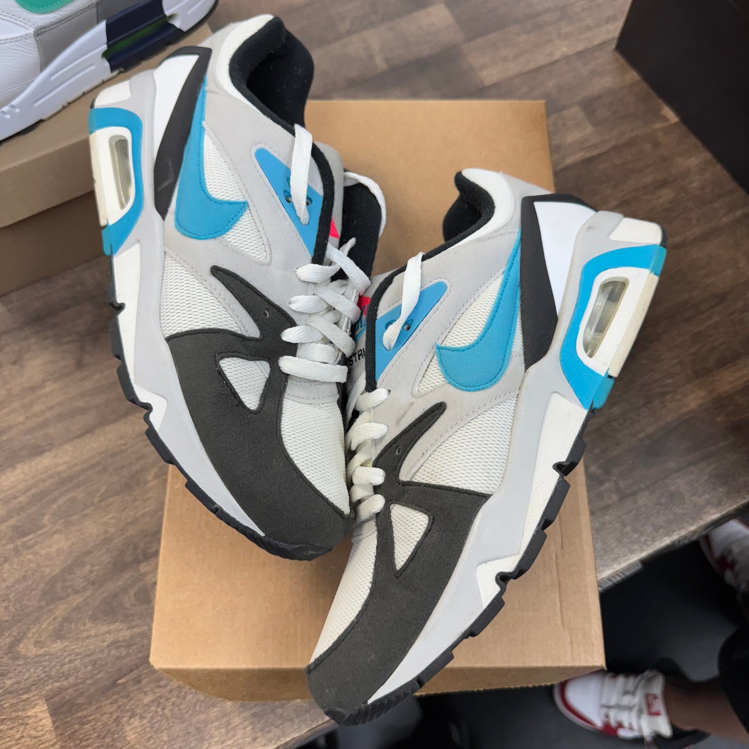 Air Structure Triax 91 OG 2021 Neo Teal (USED, No Box)