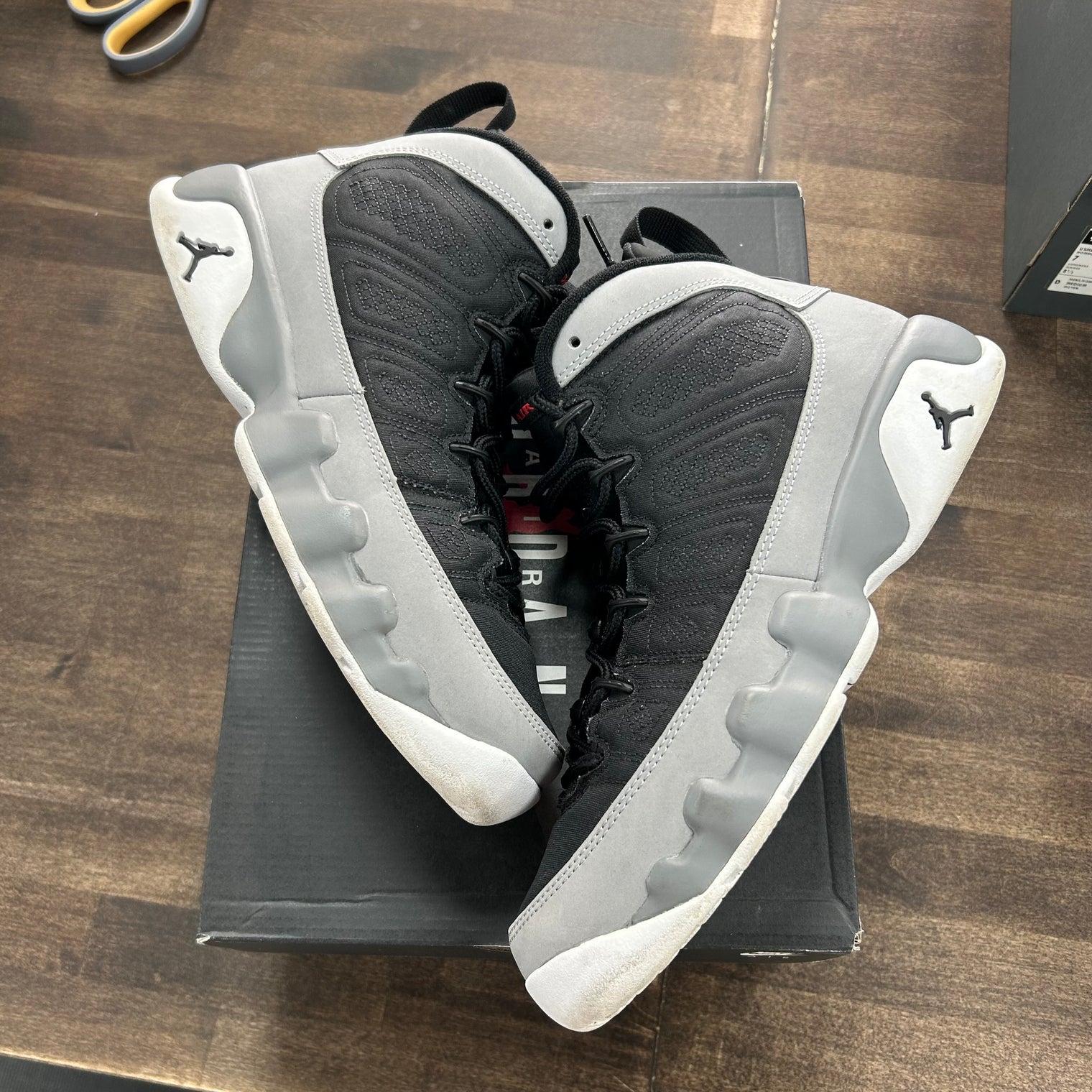 Particle Grey Jordan 9 Retro (USED)