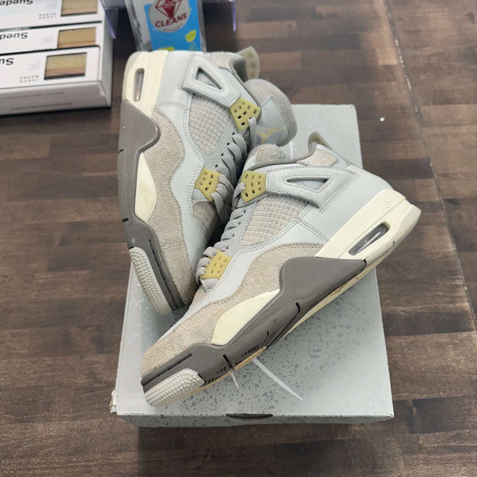 Air Jordan 4 Craft Photon Dust (USED)