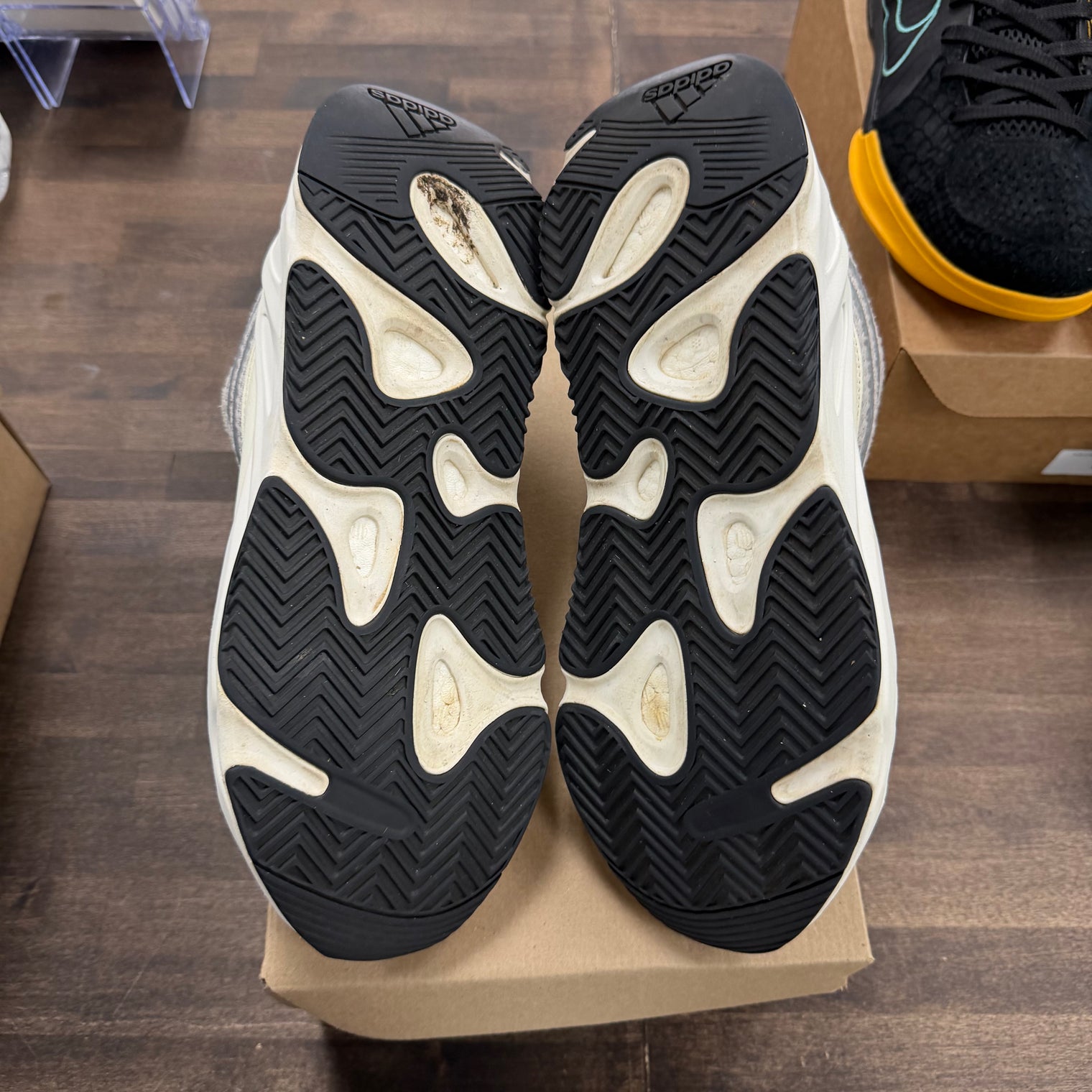 Static Yeezy 700 (USED, No Box)