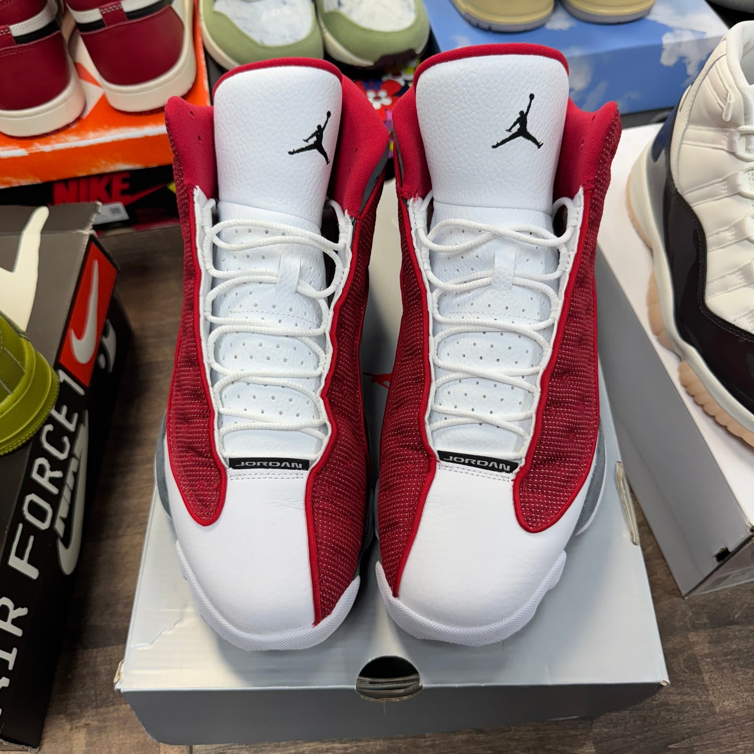 Red Flint Jordan 13 (USED)