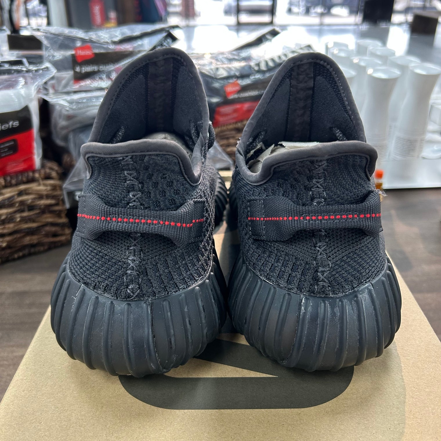 Black Static Yeezy 350 (Non-Reflective) (USED)