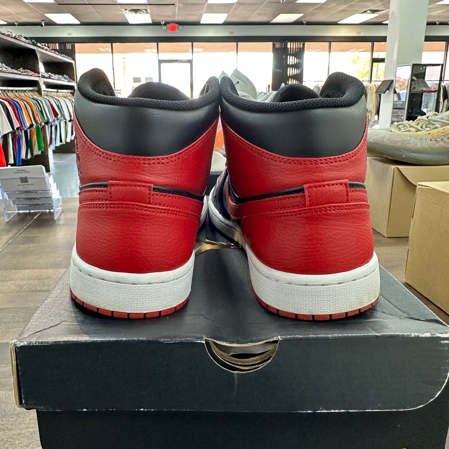 Banned Jordan 1 Mid (2020) (USED)