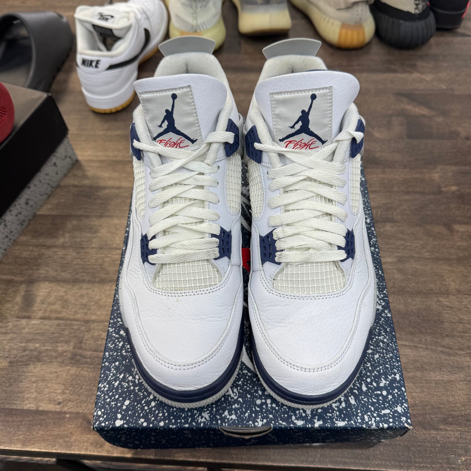 Midnight Navy Jordan 4 (USED)