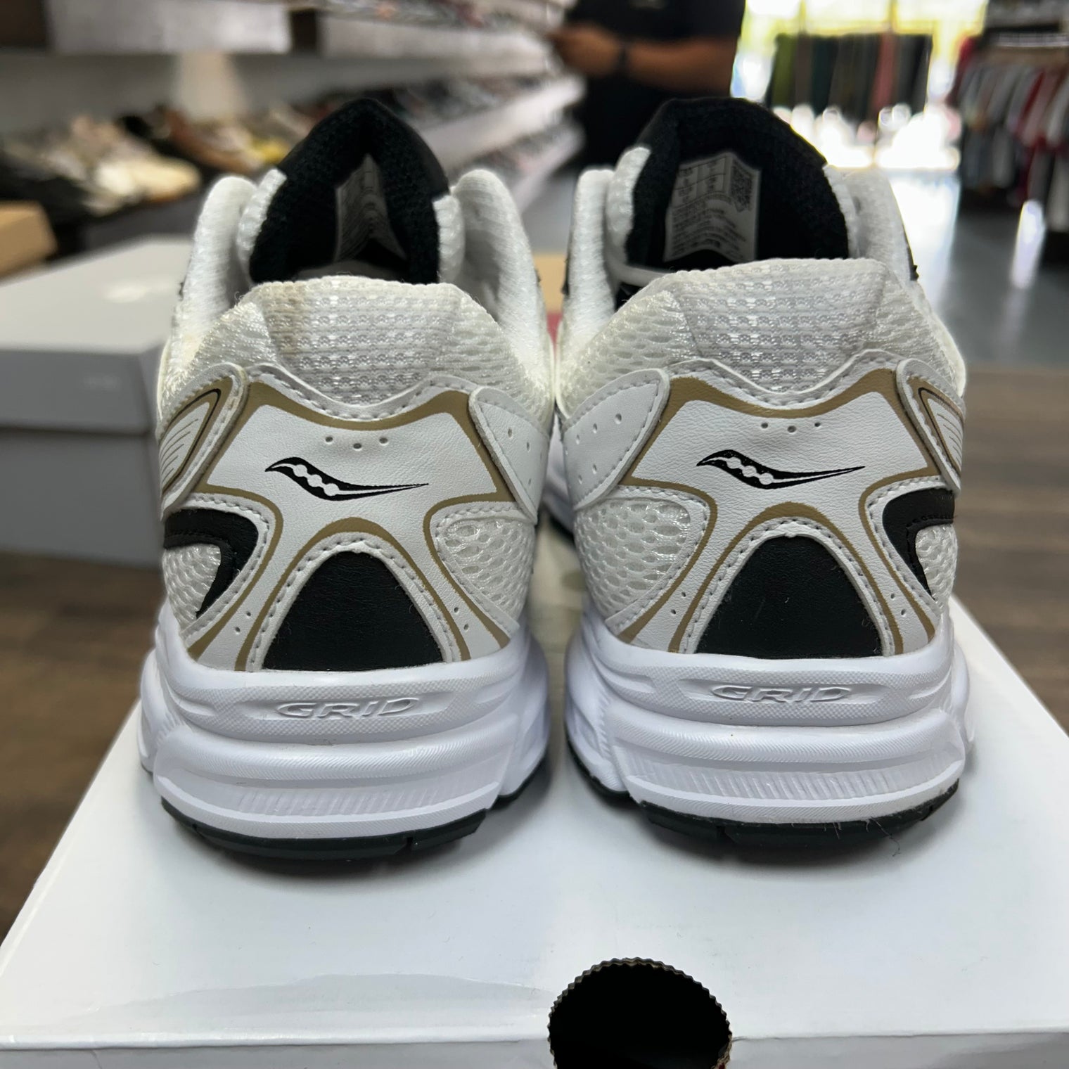 Saucony Ride Millennium White Gold Black (USED)