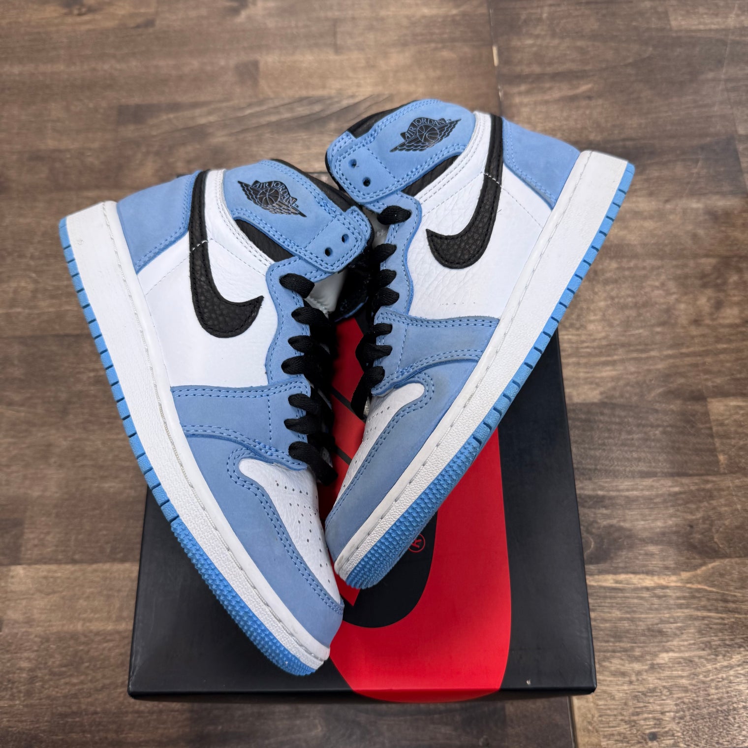 University Blue Jordan 1 High (GS) (USED)