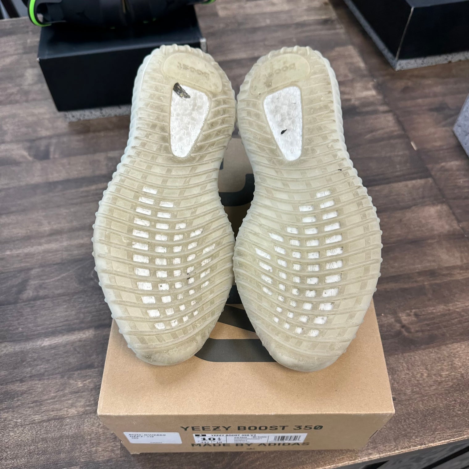 Mono Ice Yeezy 350 (USED)