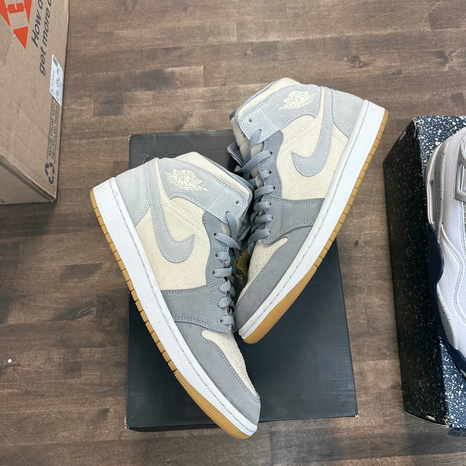 Coconut Milk Particle Grey Jordan 1 Mid (USED)