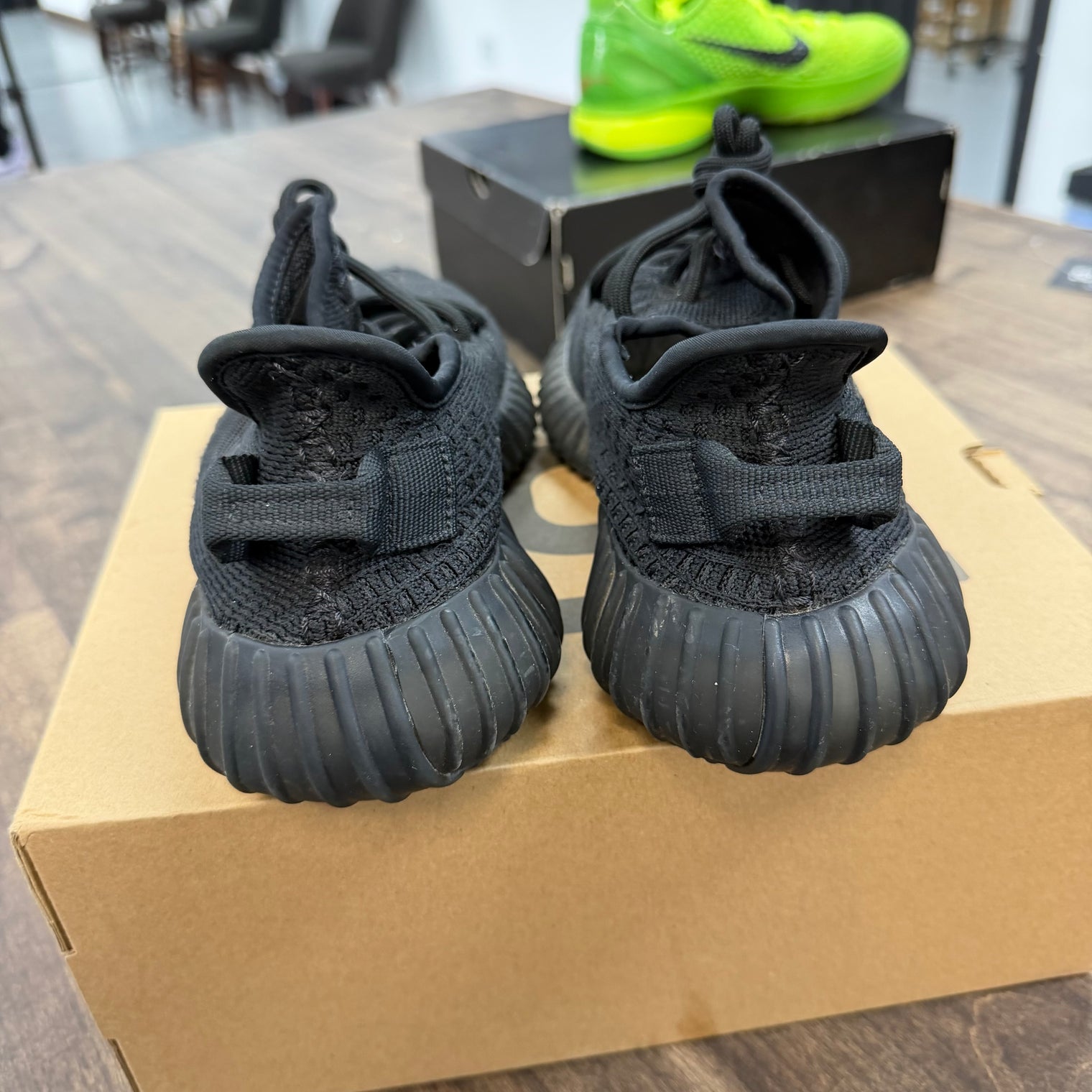 Onyx Yeezy 350 (USED)