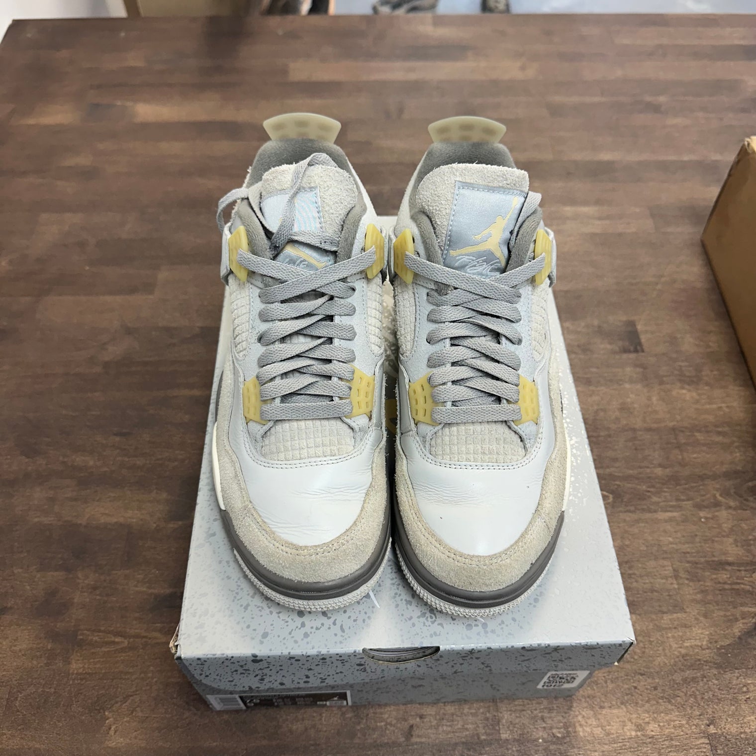 Craft Photon Dust Jordan 4 Retro SE (USED)