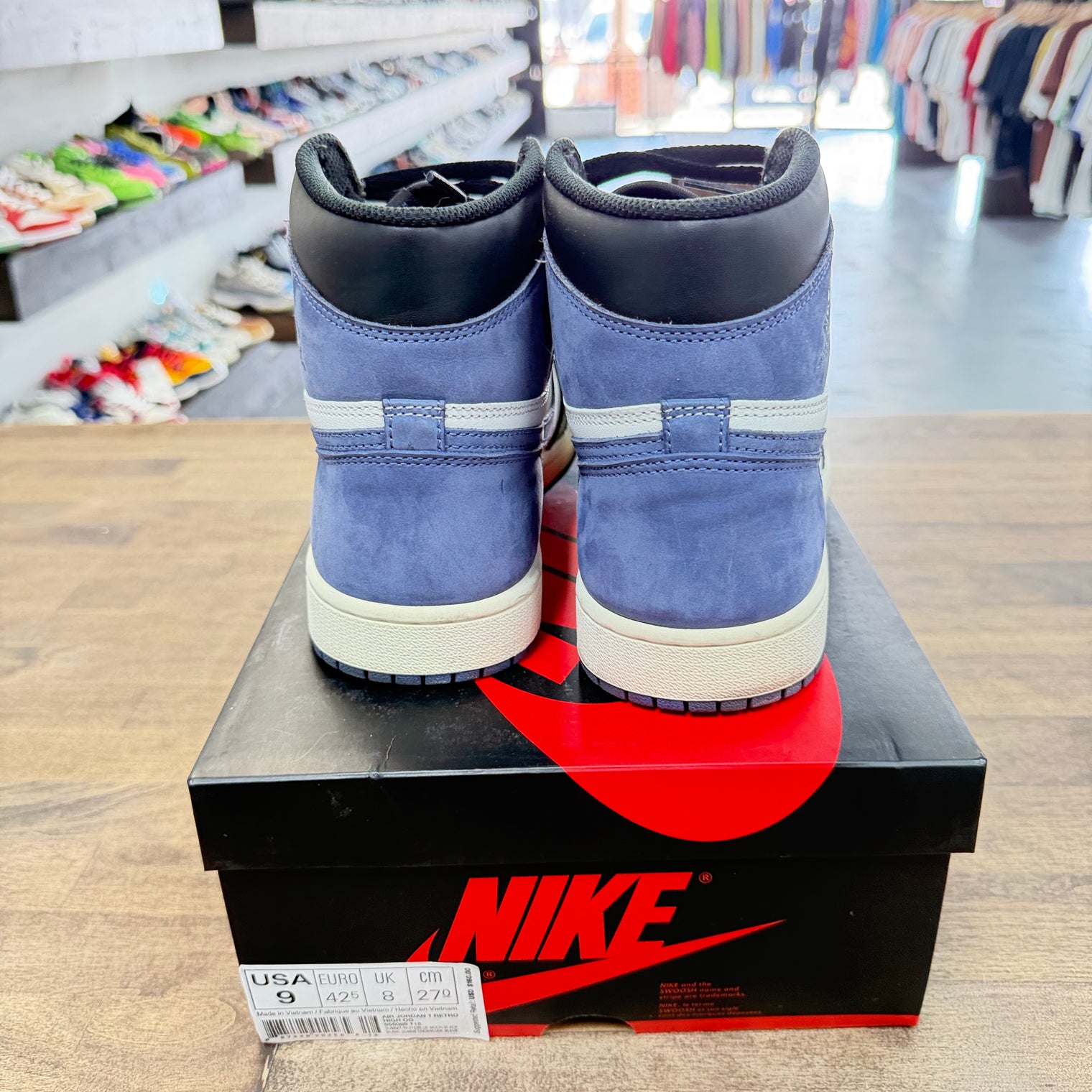 Jordan 1 Retro High Blue Moon (US 9) (USED)