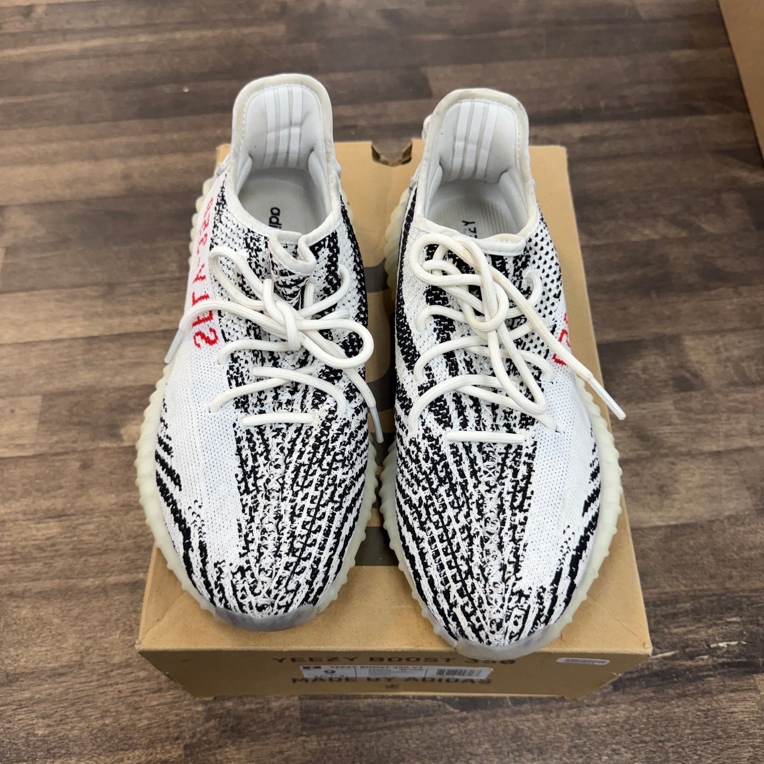 Zebra Yeezy 350 (USED)
