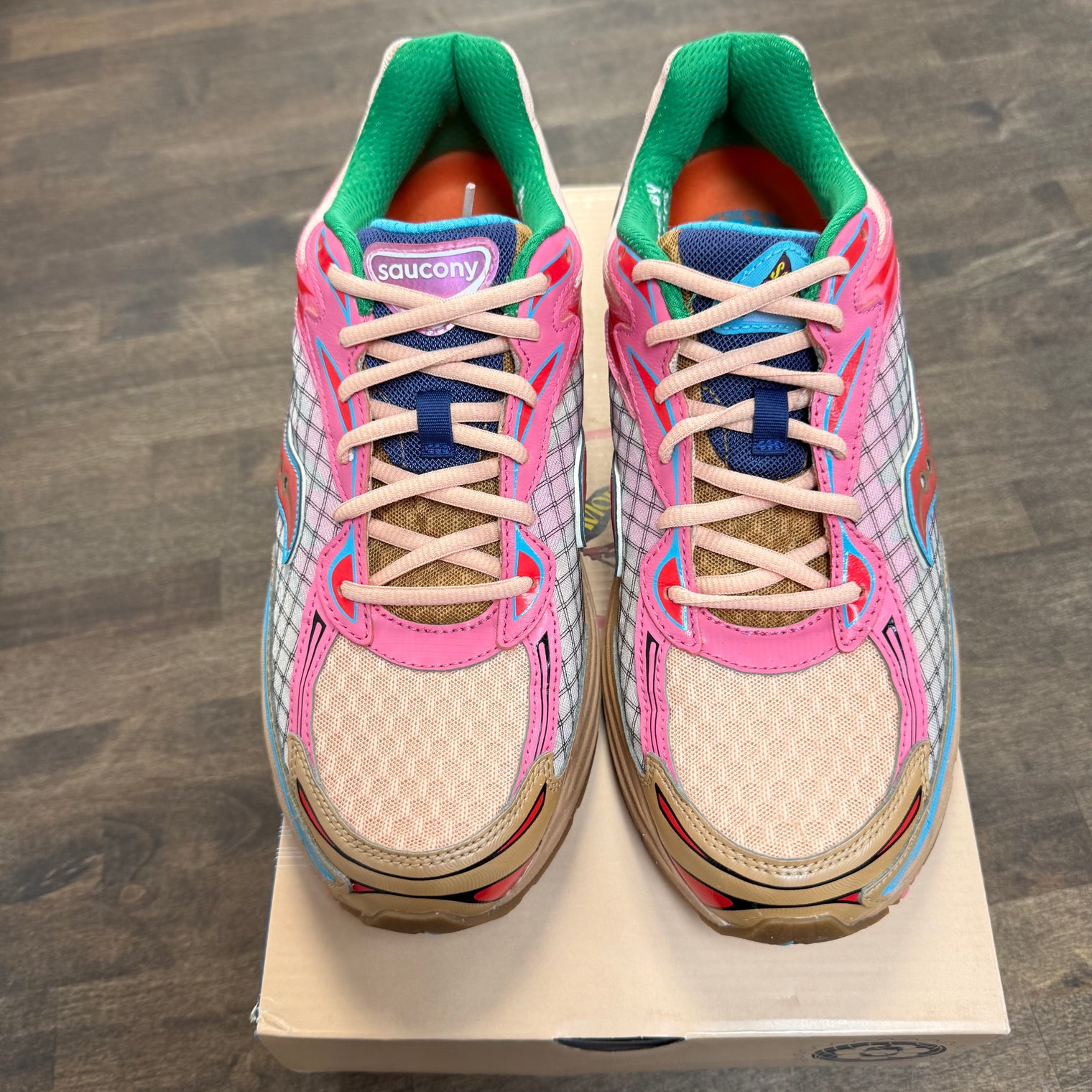 Saucony ProGrid Omni 9 Jae Tips To Do List Tan (USED)