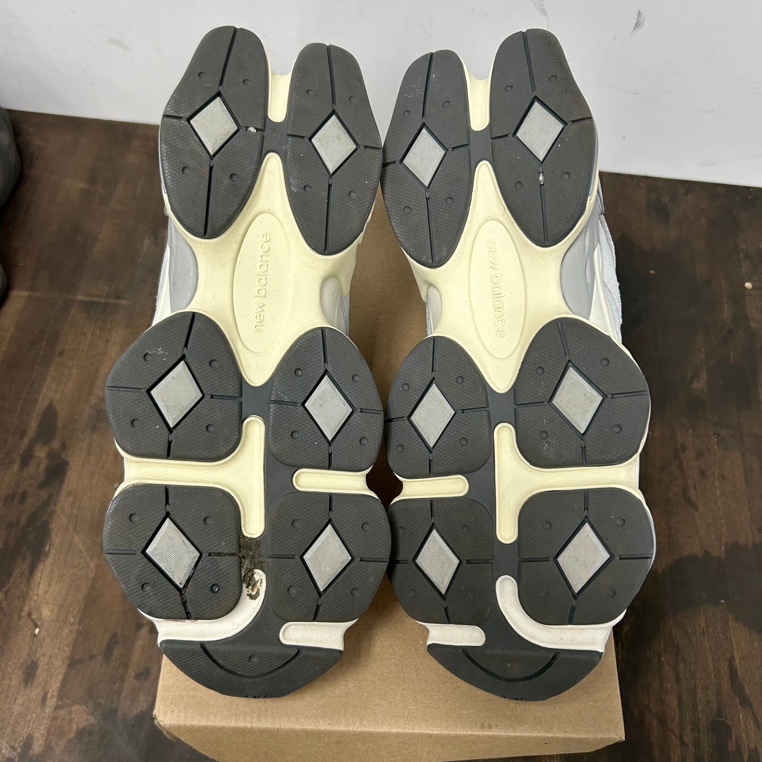 Granite Pink New Balance 9060 (USED,No Box)