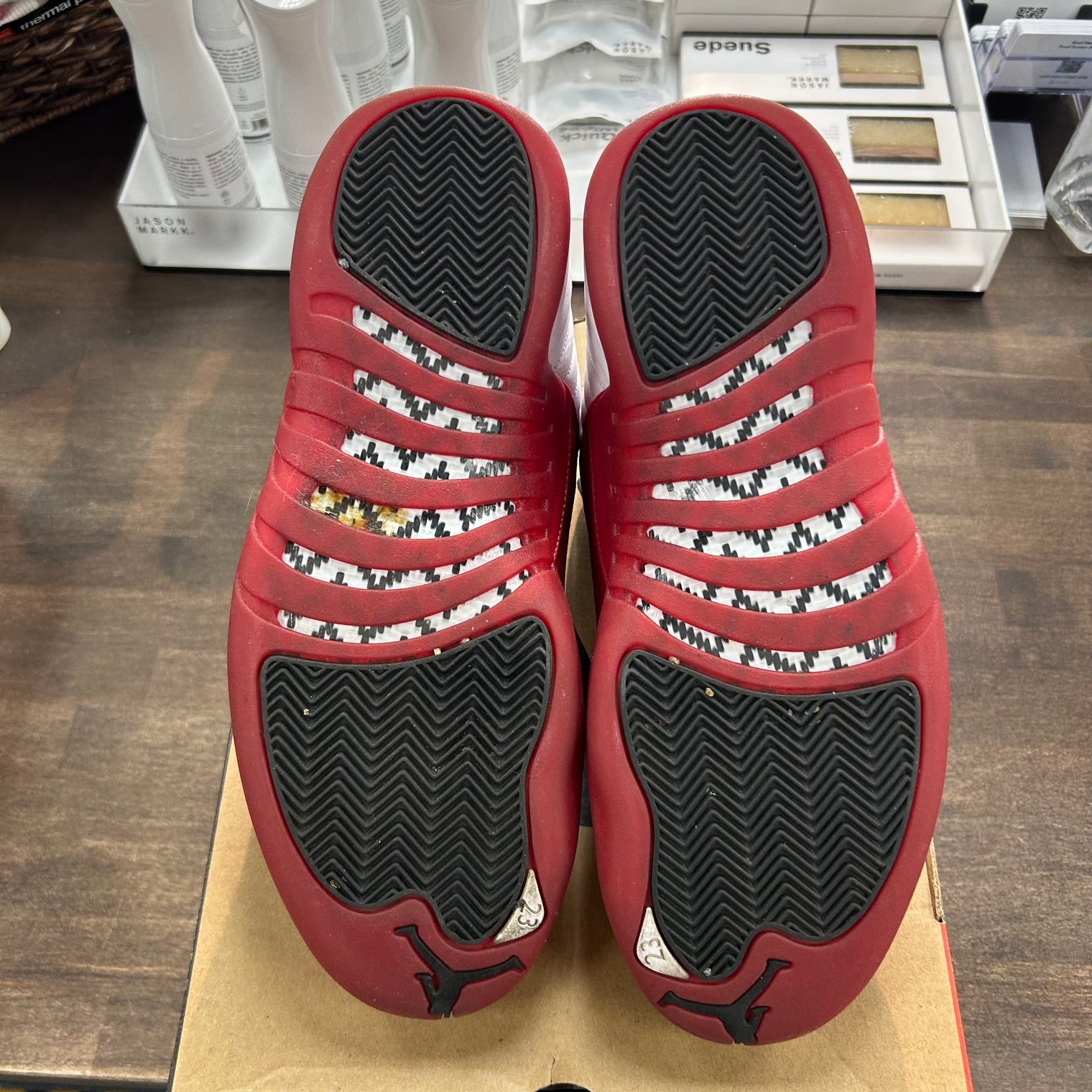 Cherry Jordan 12 Retro (USED)