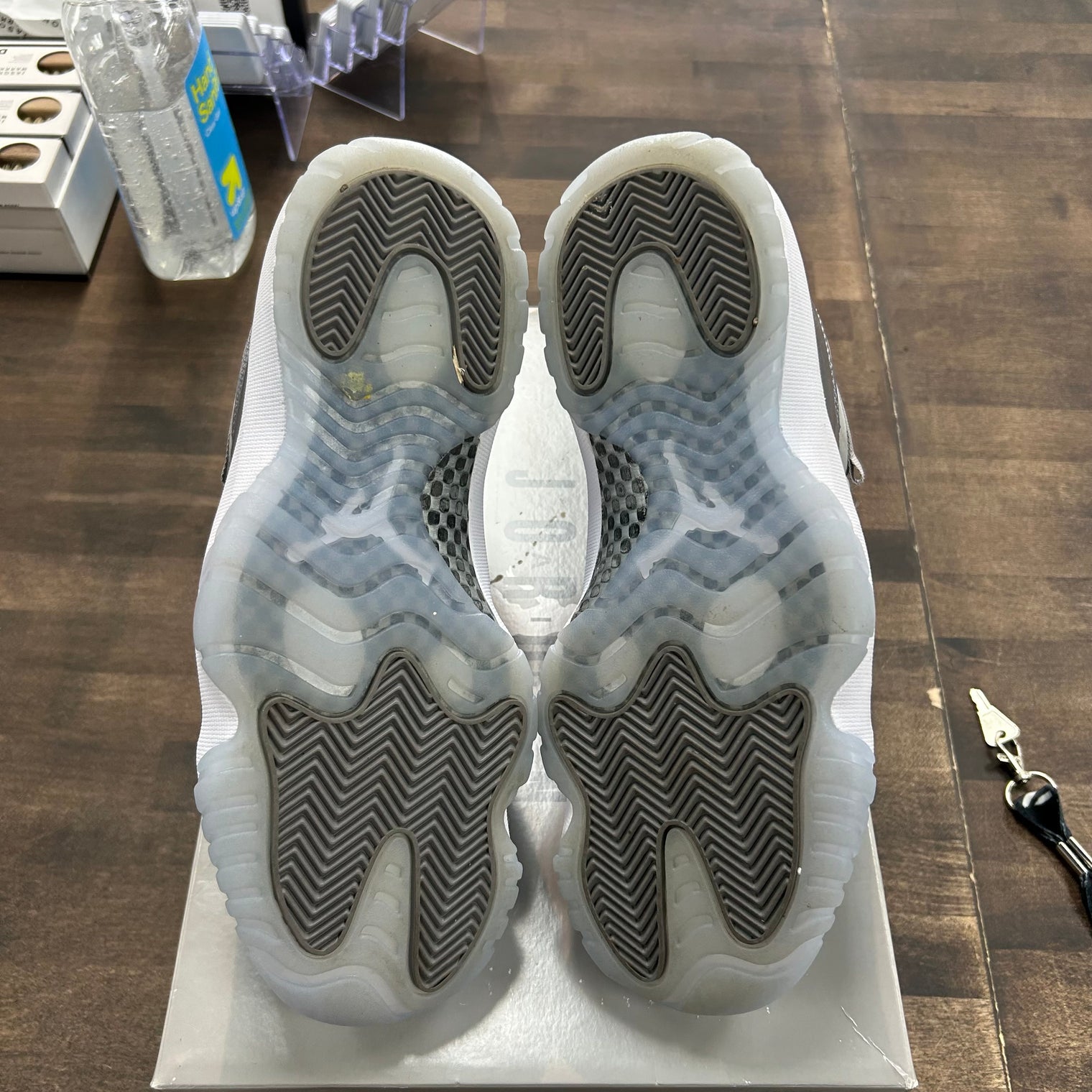 Cool Grey Jordan 11 2021 (USED)