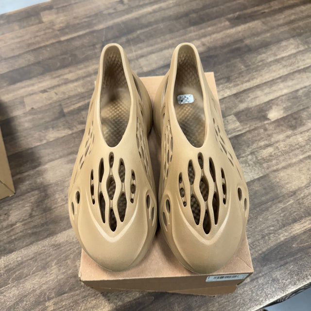 Ochre Yeezy Foam RNNR (USED)