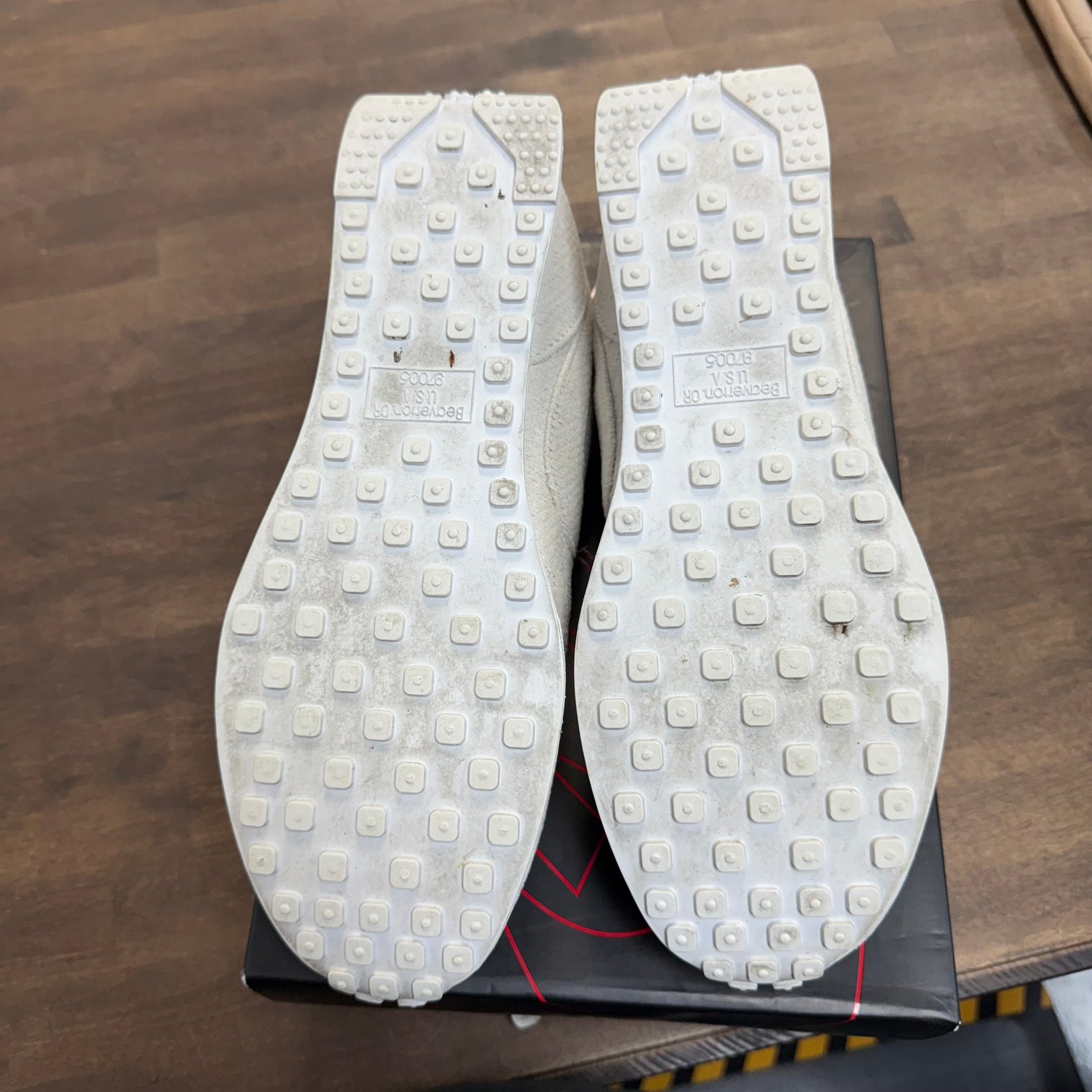 Stranger Things Sail Upside Down Pack Air Tailwind 79 (USED)