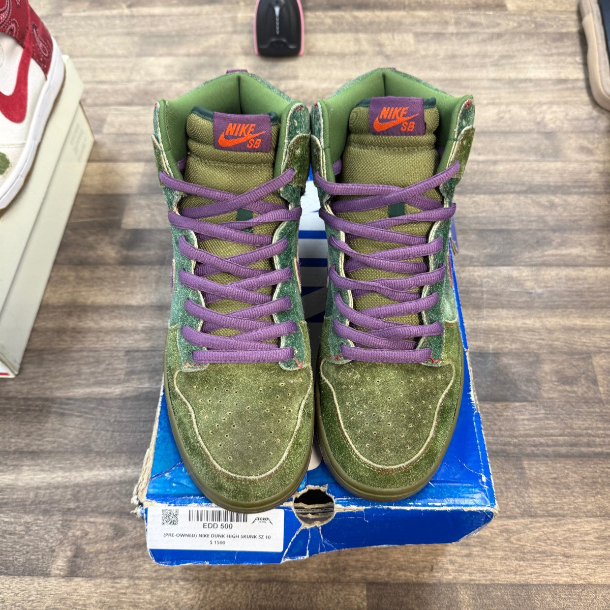 Nike SB Dunk High Skunk 420 - Image 2