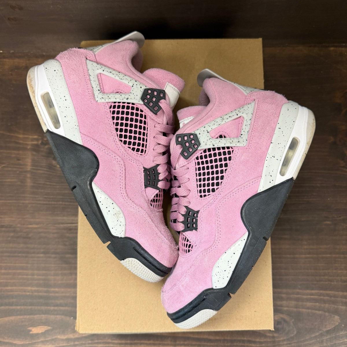 Jordan 4 Retro Orchid (Women's) Size 8W (Pre-Owned) - Image 2