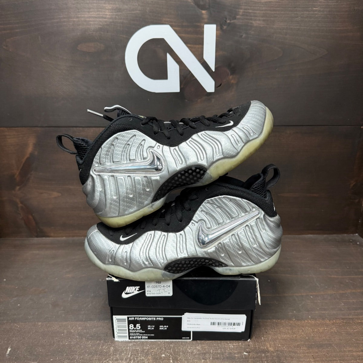 Nike Air Foamposite Pro Silver Surfer Size 8.5 (Pre-Owned) - front