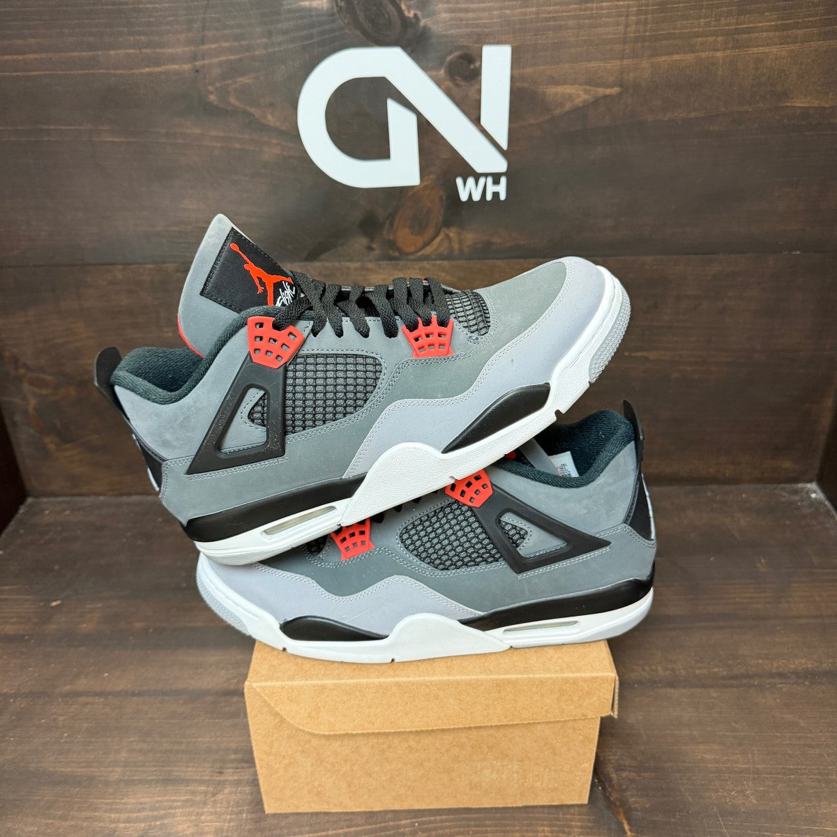Jordan 4 Retro Infrared Size 11 (Pre-Owned) - Image 1