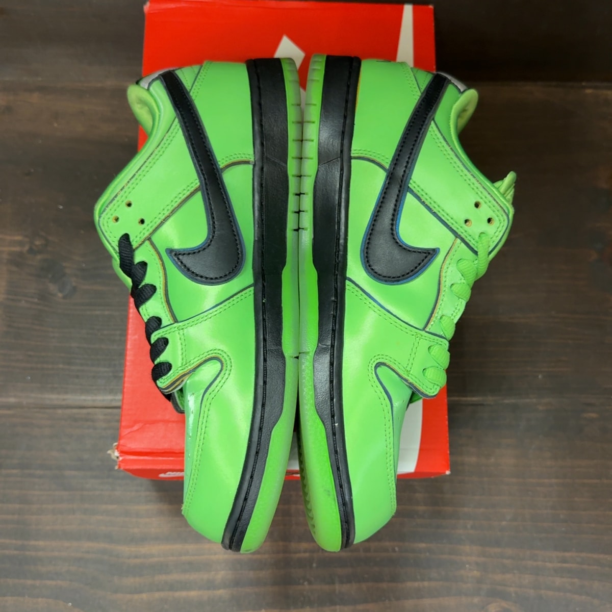 Nike SB Dunk Low The Powerpuff Girls Buttercup Size 9.5 (Pre-Owned) - Image 4