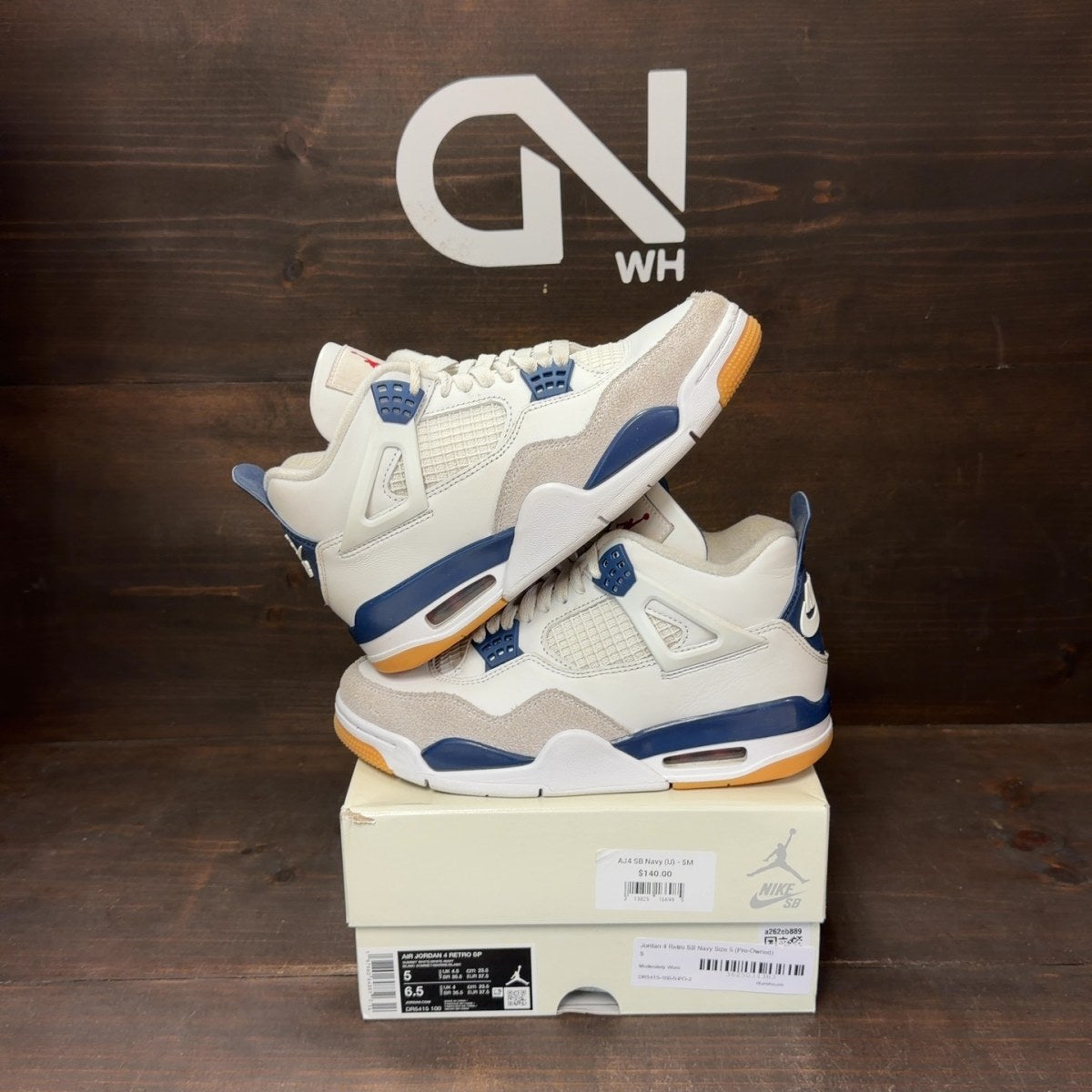 Jordan 4 Retro SB Navy Size 5 (Pre-Owned) - front