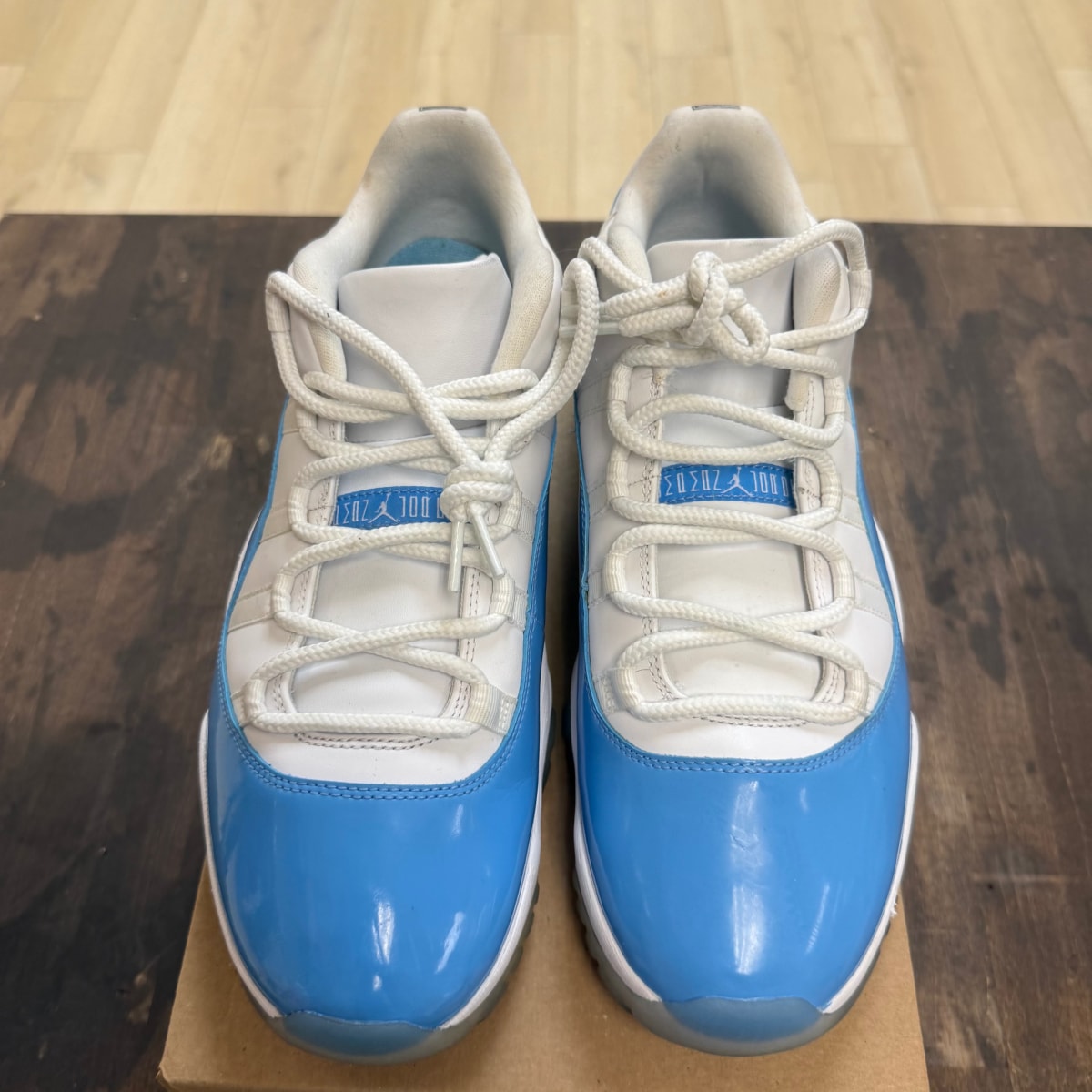 Jordan 11 Retro Low University Blue (2017) Size 12 (Pre-Owned) - Image 2
