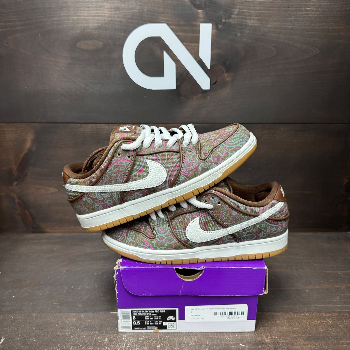 Nike SB Dunk Low Pro Paisley Brown Size 8 (Pre-Owned) - front
