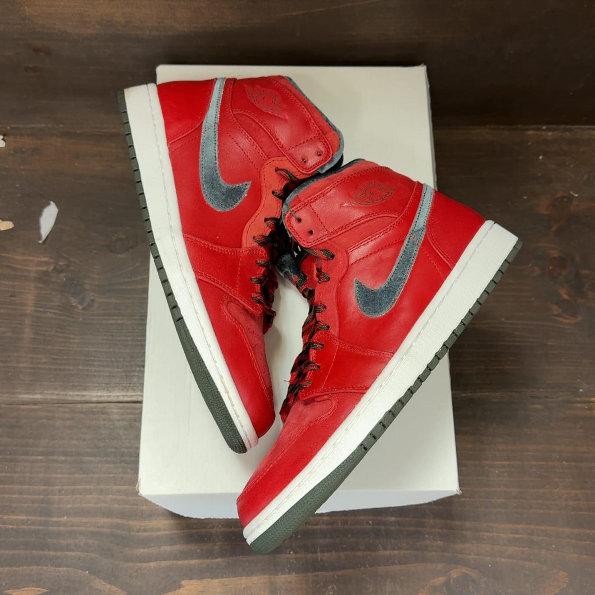 Jordan 1 Retro High Premier Gucci (2008) Size 8.5 (Pre-Owned) - back