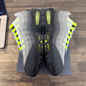 Nike Air Max 95 OG Big Bubble Neon (2026) (Women's) - Image 5