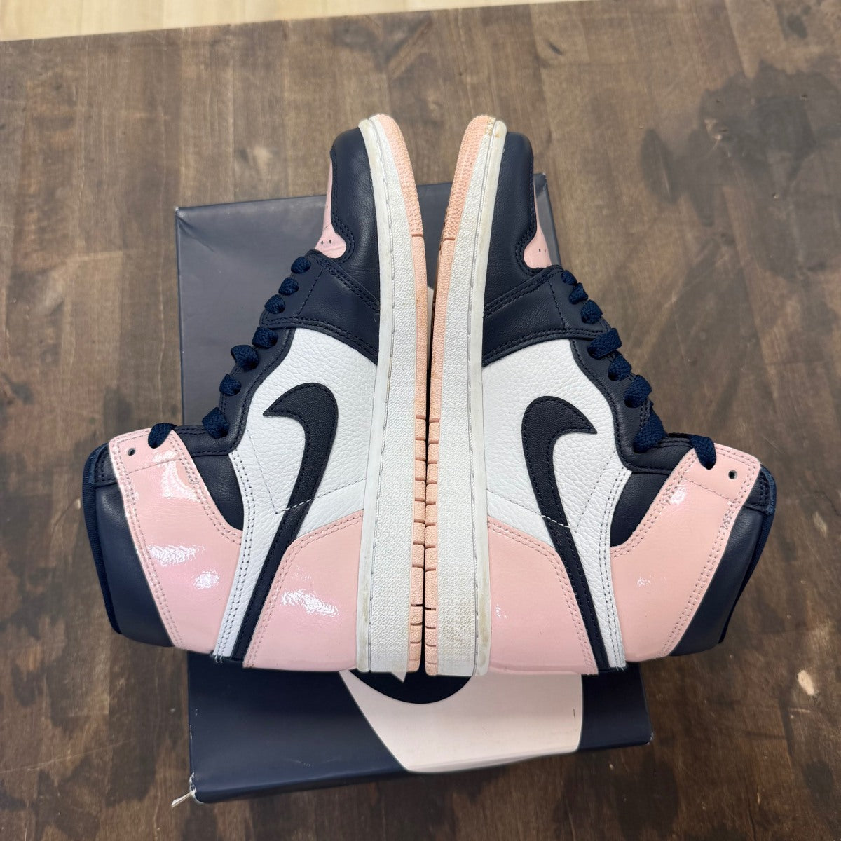 Jordan 1 Retro High OG Atmosphere (Women's) - Image 4