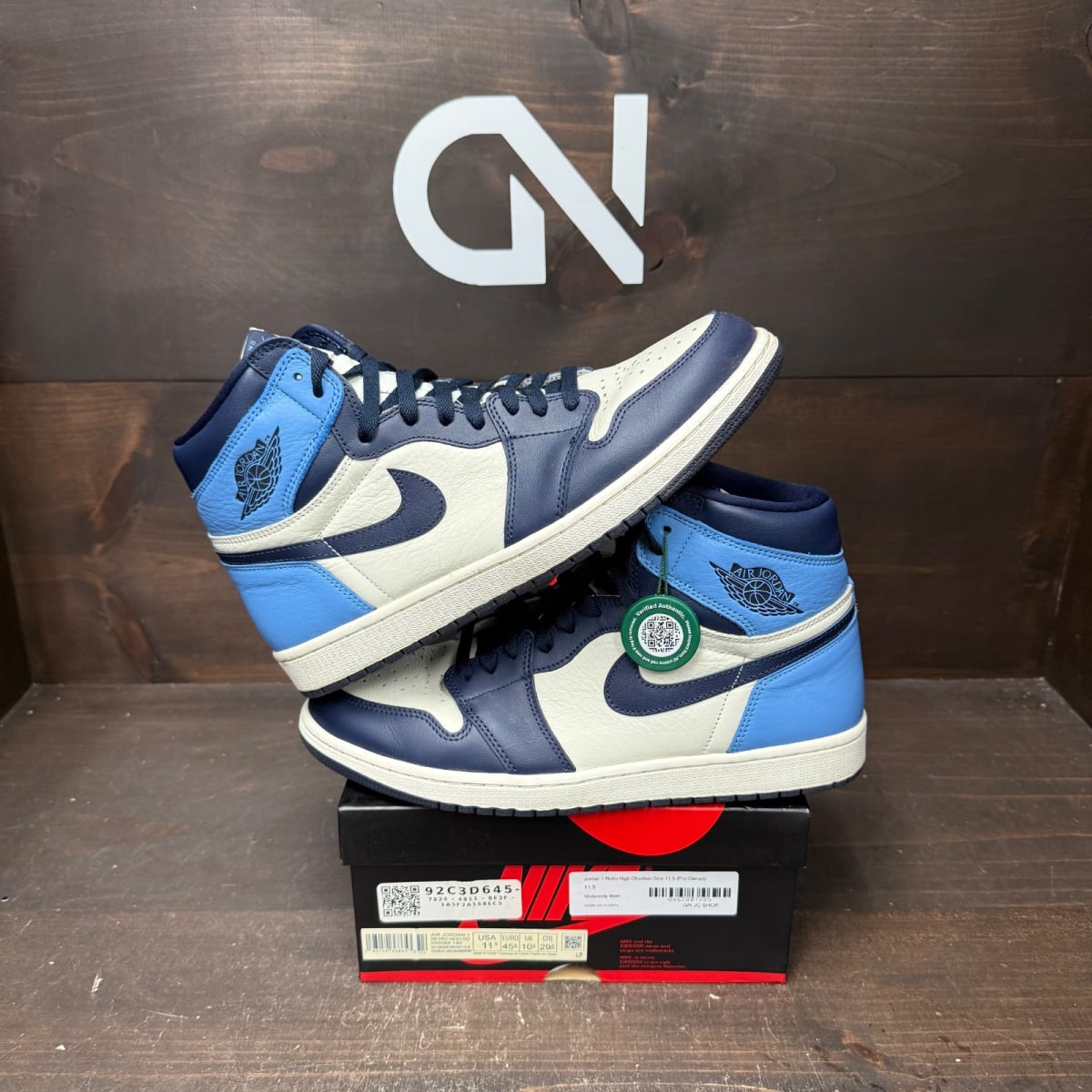 Jordan 1 Retro High Obsidian Size 11.5 (Pre-Owned) - front