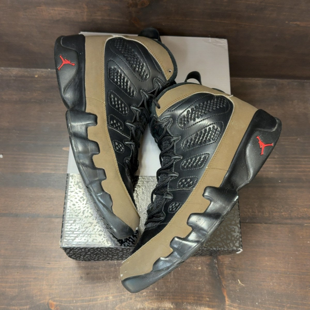 Jordan 9 Retro Olive (2012) Size 9.5 (Pre-Owned) - back