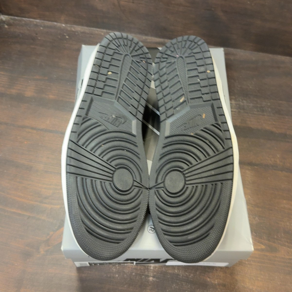Jordan 1 Retro Low OG Shadow (2024) - Image 6