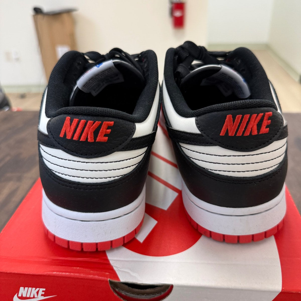Nike Dunk Low EMB NBA 75th Anniversary Chicago Size 11 (Pre-Owned) - Image 3