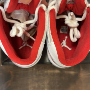 Jordan 11 Retro Cherry (2022) Size 9.5 (Pre-Owned) - aux