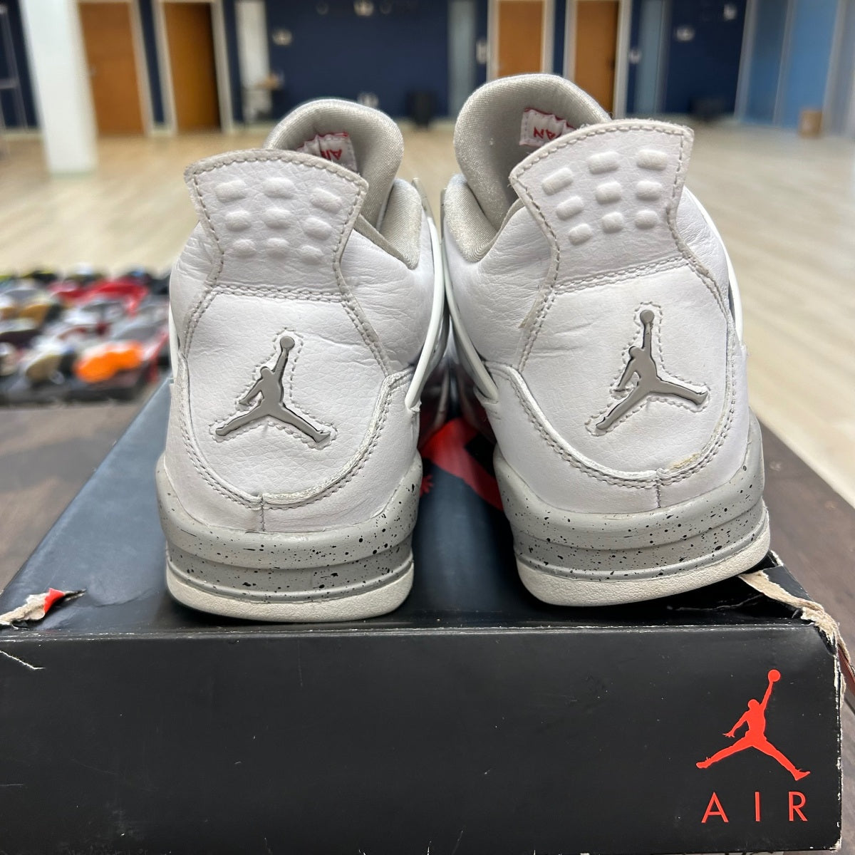 Jordan 4 Retro White Oreo (2021) (GS) - Image 4