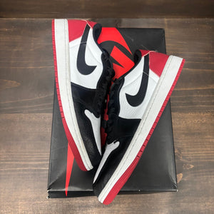 Jordan 1 Retro Low OG Black Toe (2023) Size 10 (Pre-Owned)