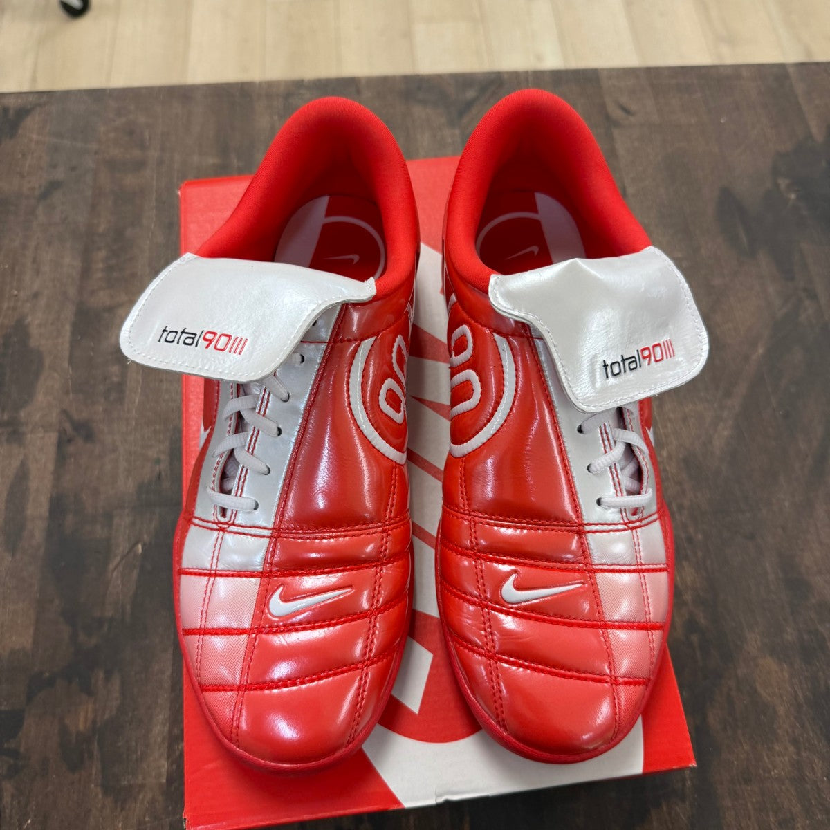 Nike Total 90 SE Light Crimson White (Women's) Size 10W (Pre-Owned) - Image 2