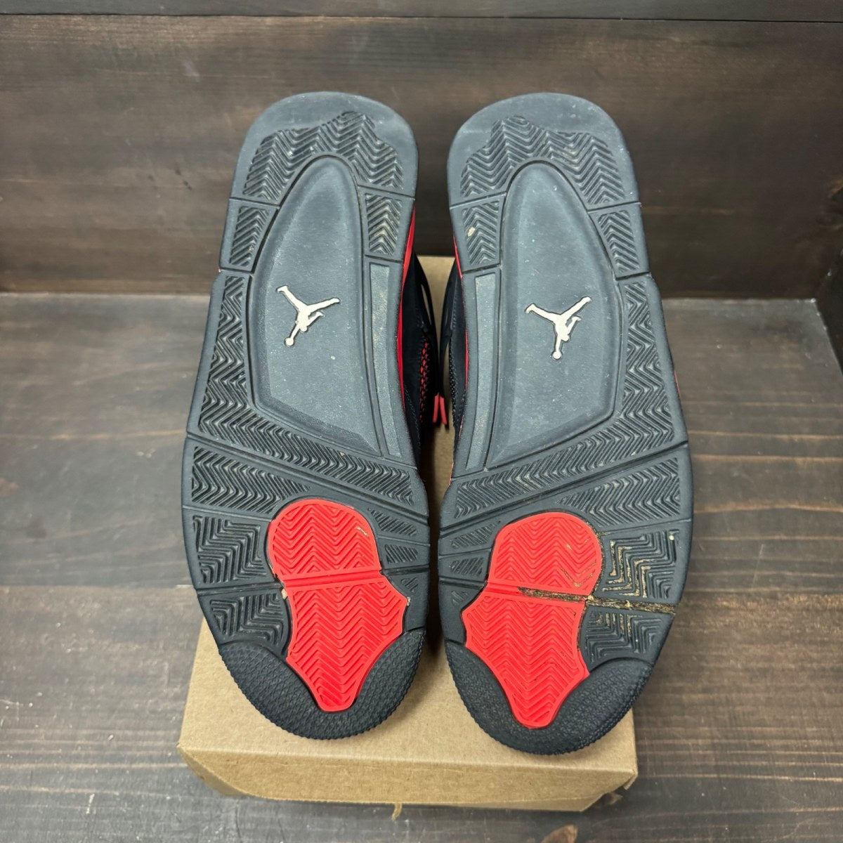 Jordan 4 Retro Red Thunder Size 13 (Pre-Owned) - Image 6