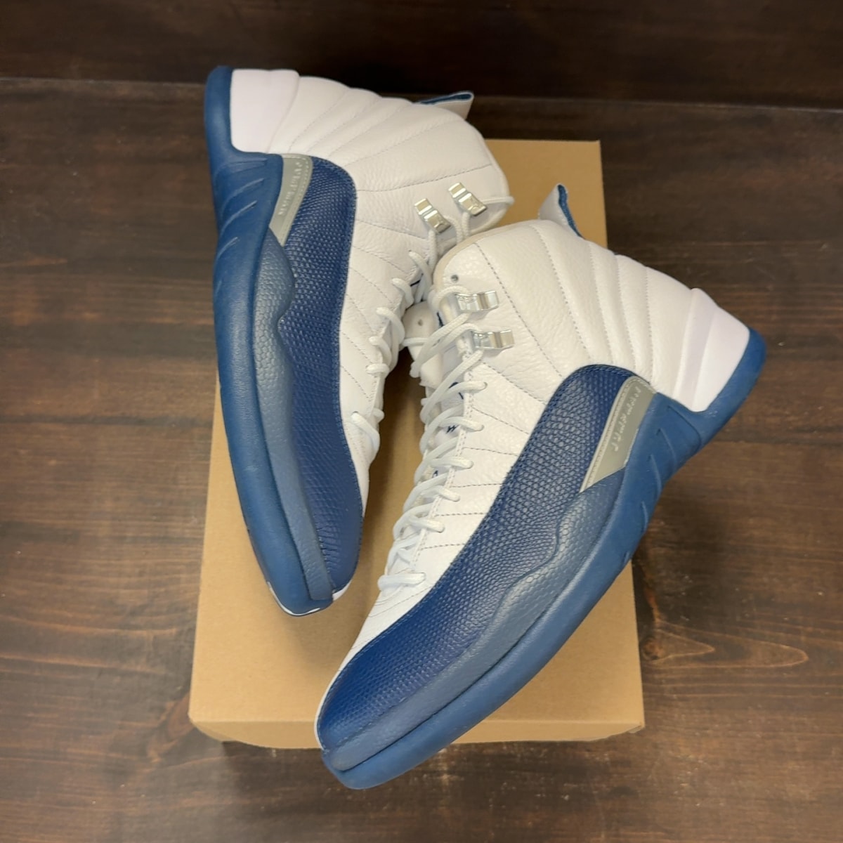Jordan 12 Retro French Blue (2025) Size 10.5 (Pre-Owned) - Image 2