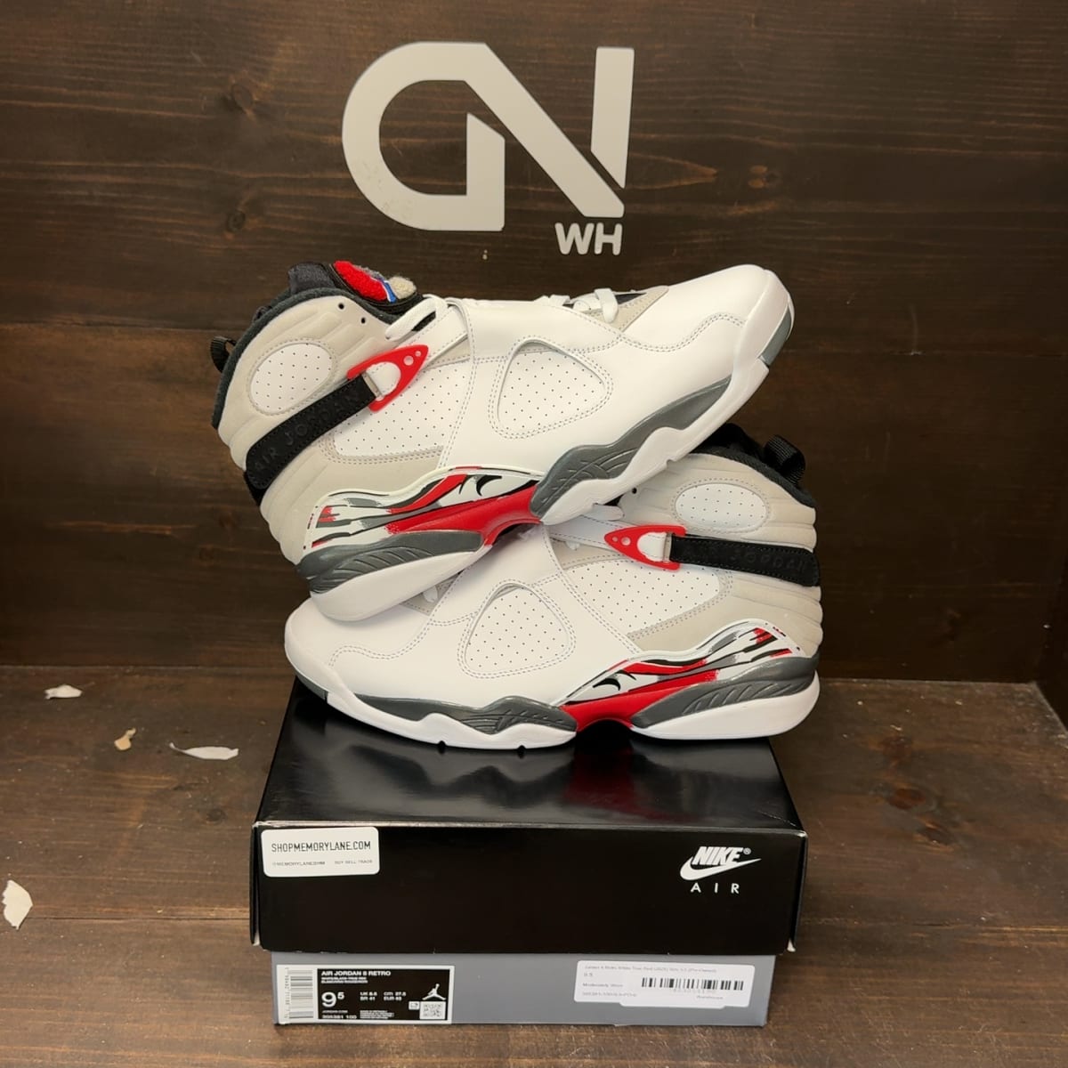 Jordan 8 Retro White True Red (2025) Size 9.5 (Pre-Owned) - front
