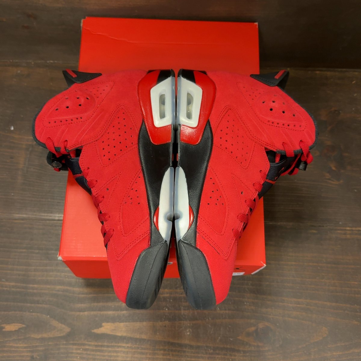 Jordan 6 Retro Toro Bravo Size 10 (Pre-Owned) - aux