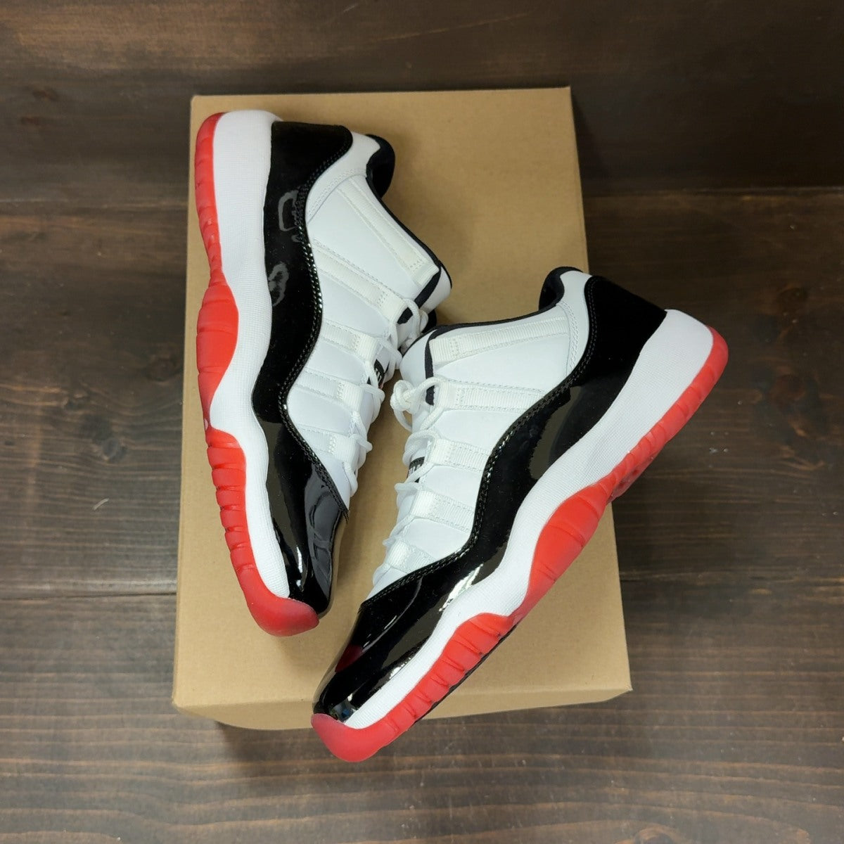 Jordan 11 Retro Low Concord Bred (GS) Size 7Y - Image 2