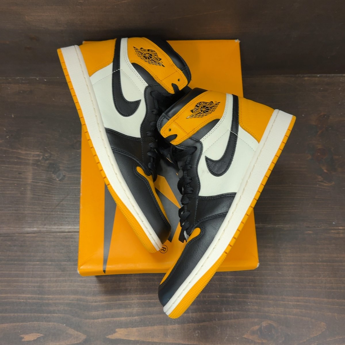 Jordan 1 Retro High OG Taxi Size 11 (Pre-Owned) - back